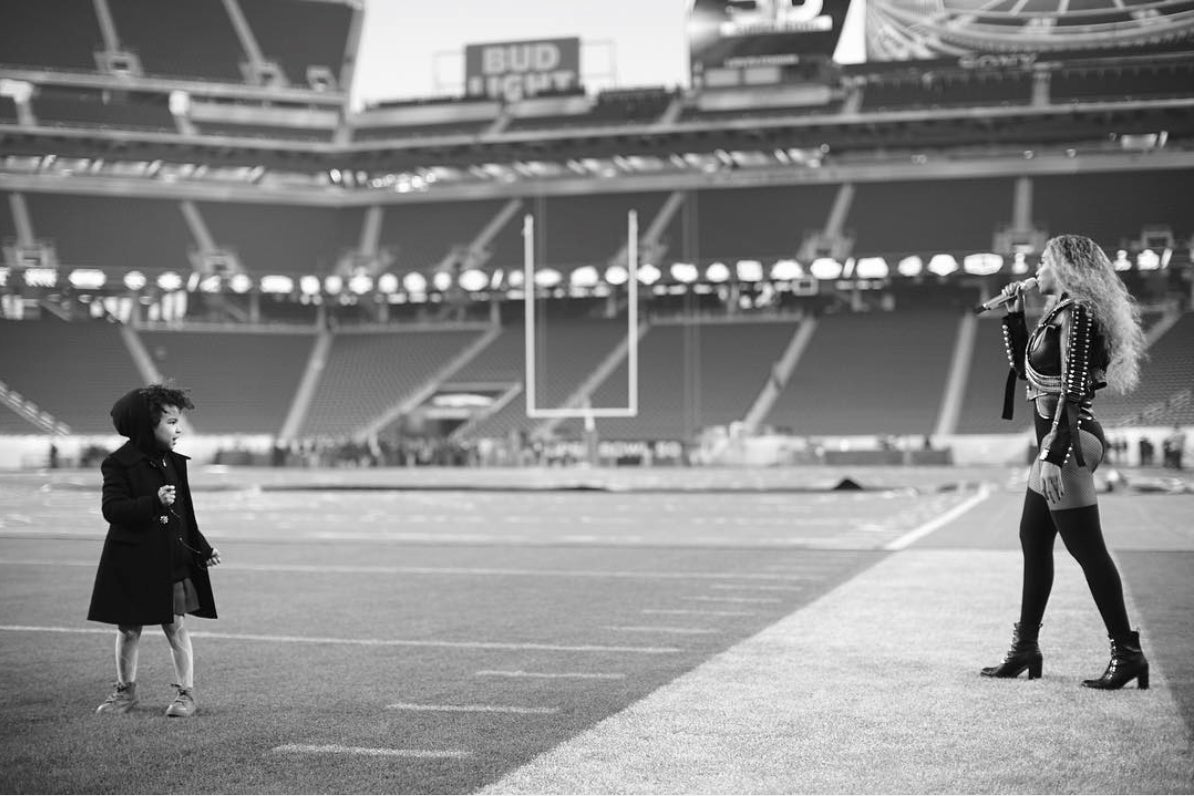 Proud Parents: In 2016 Celebrity Instagrams Were All About Their Adorable Mini-Mes
